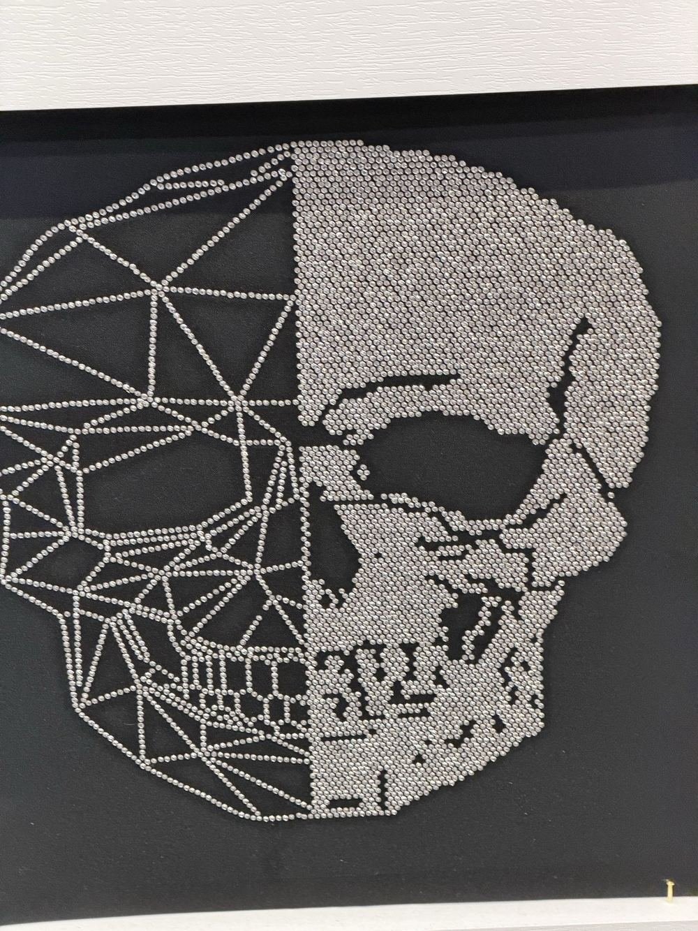 Geometric crystal skull